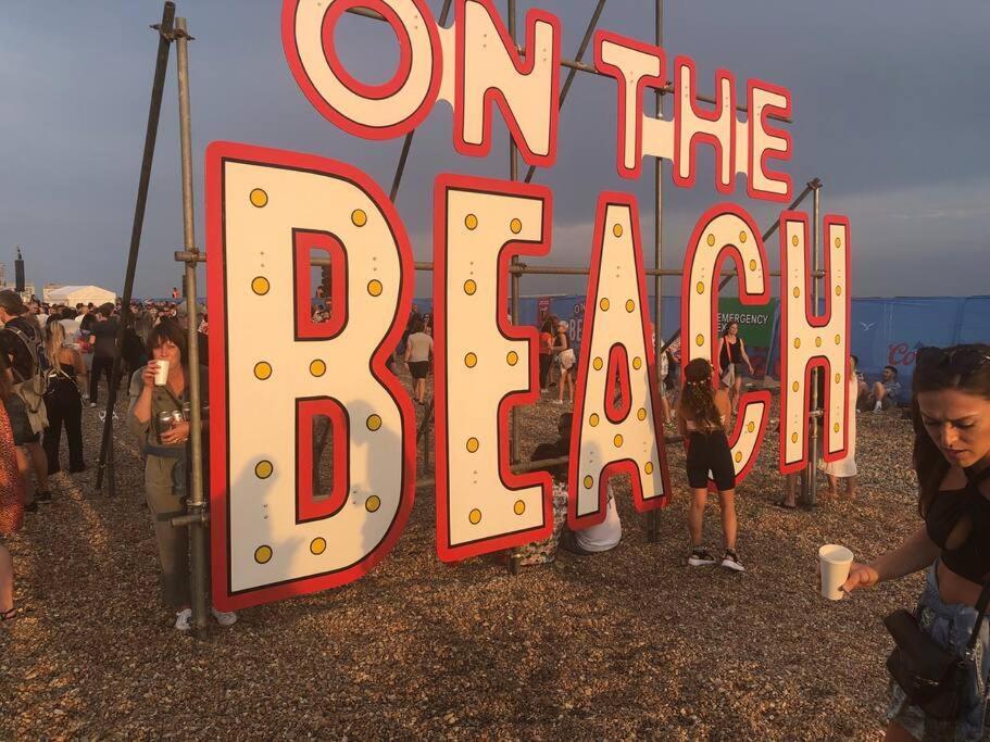 Poets Rest, Free Parking, Ev Socket Fees Apply Walk To Beach Brighton Kültér fotó